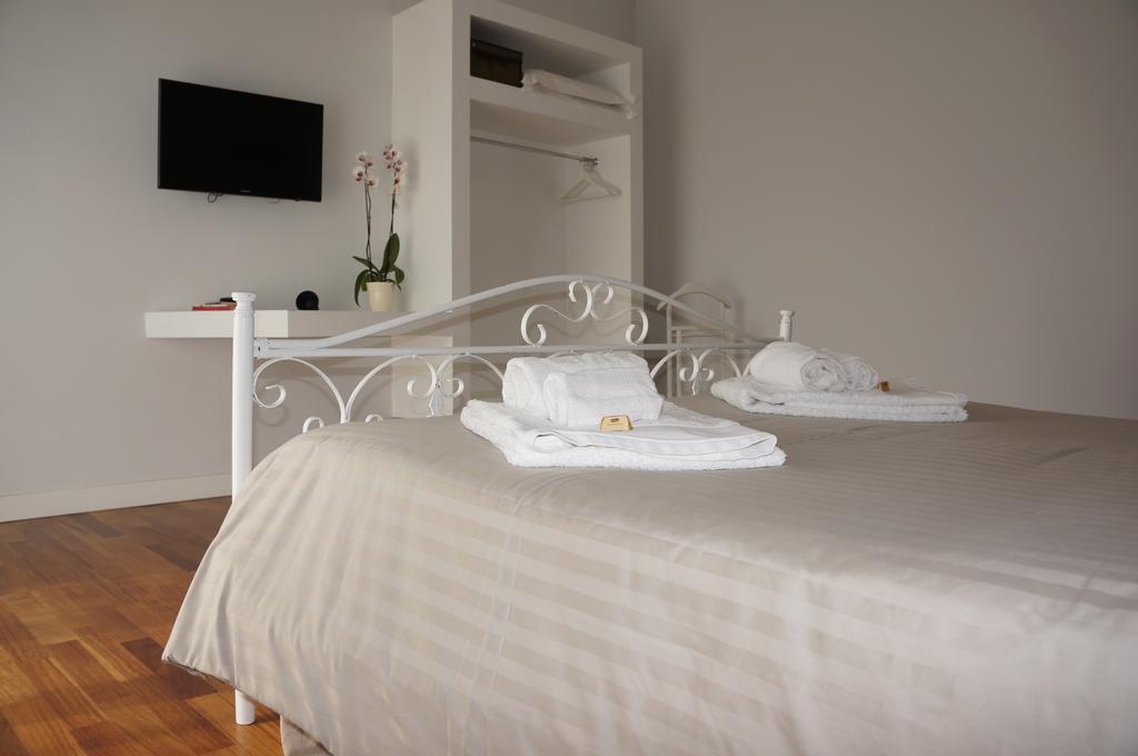 Lullymia Bed & Breakfast Crotone Rom bilde