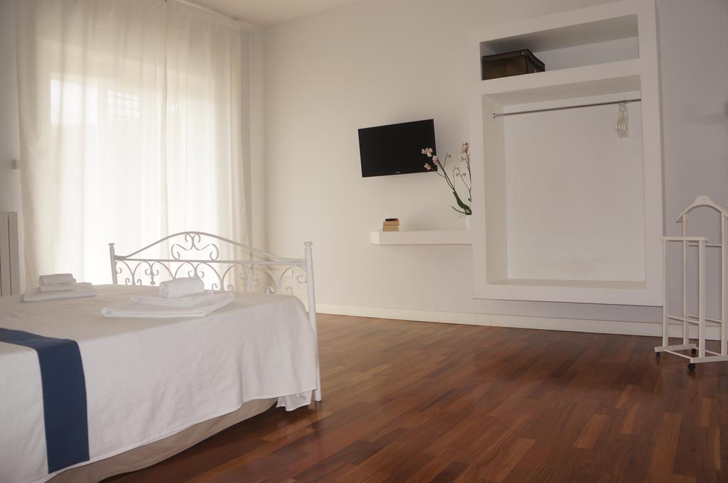 Lullymia Bed & Breakfast Crotone Eksteriør bilde