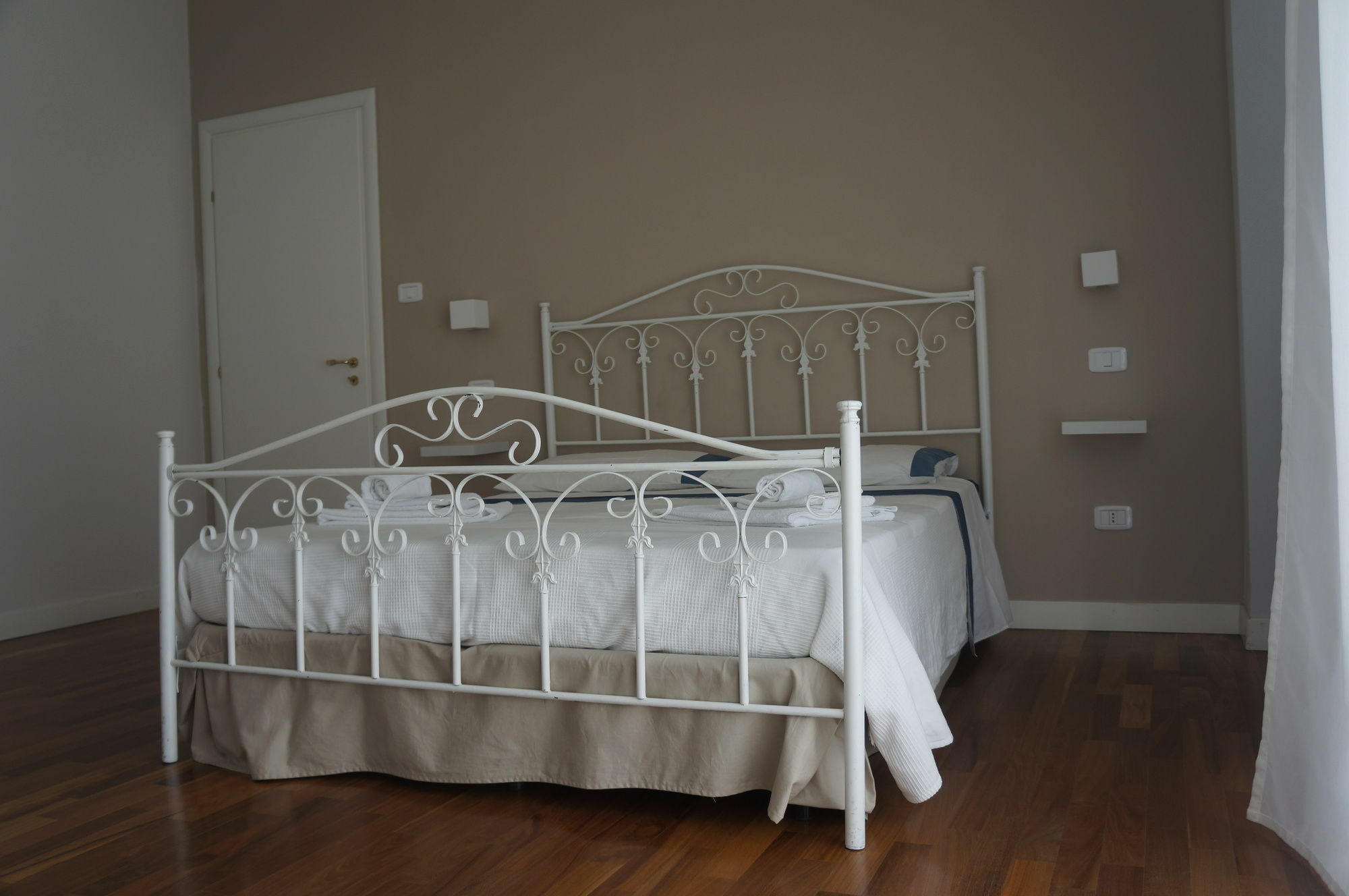 Lullymia Bed & Breakfast Crotone Eksteriør bilde